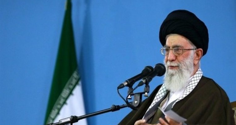 رهبر انقلاب:تحریف شخصیت امام(ره)، منحرف کردن صراط مستقیم ملت ایران است