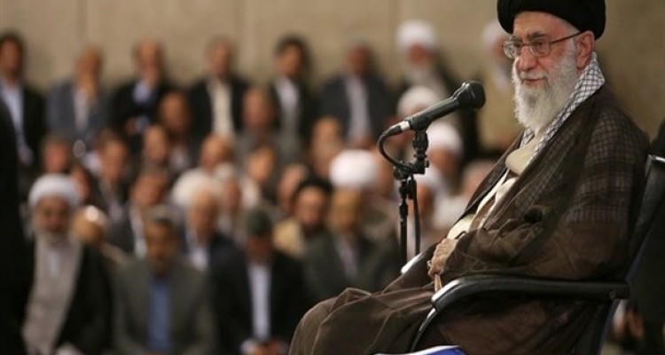 دانشگاه را از حاشیه‌سازی و سیاست‌بازی دور نگه دارید/ در مسئله‌ بورسیه‌ها به خیلی‌ها ظلم شد