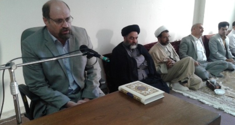 دیدار مسئولین اسلام آبادغرب با امام جمعه شهرستان