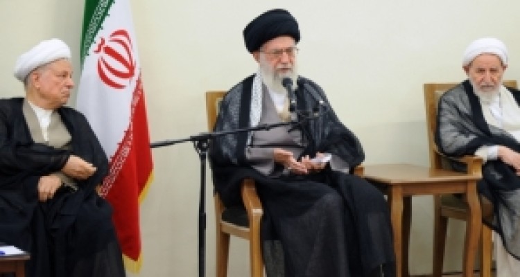 مجلس از بررسی برجام کنار گذاشته نشود/ مسئولان به اظهارات بسیار بد مقامات امریکا رسماً پاسخ دهند/اگر تحریم‌ها برداشته نشود معامله‌ای در کار نخواهد بود