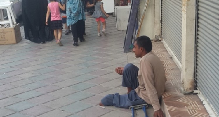 هجوم کم سابقه متکدیان از نقاط مختلف کشور به اسلام آبادغرب