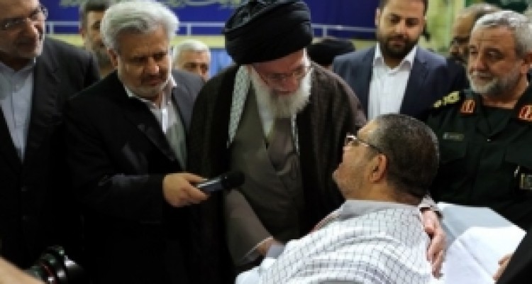 رهبر انقلاب: جانبازان گویای جنایات قدرت‌های حامی صدام هستند