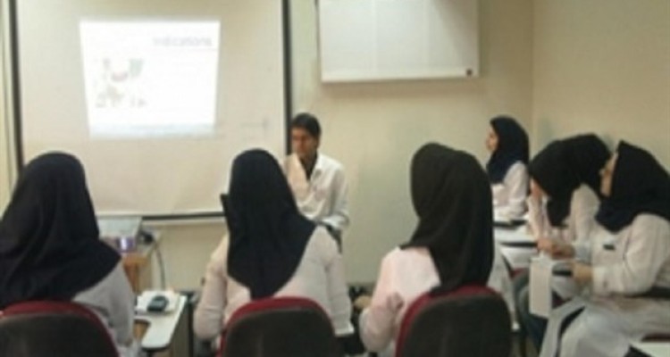 اخراج دانشجوی محجبه از کلاس به جرم پوشیدن چادر/ گستاخی به سبک کالج های فرانسه در کرمانشاه