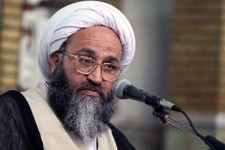 مسئولین مواظب باشند زمینه ساز وابستگی کشور به غرب نباشند/اقتصاد مقاومتی تنها راه برون رفت از تنگناهای اقتصادی است