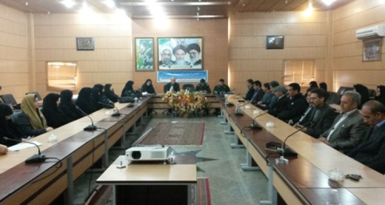 پیشبرد برنامه هاي آموزشي و تربيتي مبتني بر آموزه هاي ديني  در مدارس اسلام آبادغرب