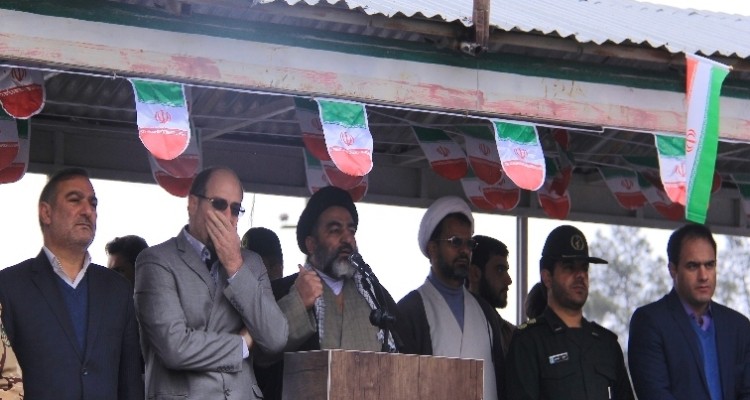 شعار مرگ بر آمریکا ادامه دارد /انقلاب مال مستضعفین و پابرهنه هاست/به کسی رای بدهید که خط قرمز های نظام را رعایت کند/استاندار،فرماندار توهین کننده به رهبری را عزل کند