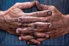 استاندار بخواند/دریغ از یک تشکر خشک و خالی در روز کارگر