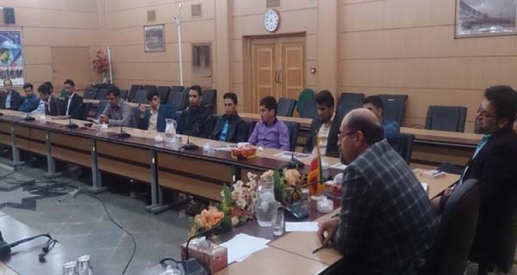 آقای فرماندار! حق الناس را رعایت کنید؟!/ مبادا با اختلاف افکارسیاسی عدالت را زیر پا بگذارید!