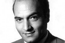 بازخوانی دروغ تاریخی مخالفت یک روشنفکر دینی با روحانیت/ سخنان مهم امام خامنه ای در مورد نظریات علی شریعتی/ اختلاف‌افکنی بر سر شریعتی بازی دشمن بود