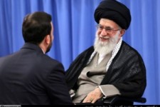 سخن اصلی من به دانشجویان تقویت ایمان است/ براساس قانون و منطق، رهبری نمی‌تواند در تصمیم‌گیری‌های جزئی و اجرایی وارد شود/اوضاع کنونی بسیار شبیه جنگ احزاب است