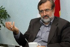 دولت هیچ کاری به تحولات فرهنگی کشور ندارد/ حقوق های نجومی بخشی از فسادهای سازمان یافته است/ زندگی اشرافی مسئولین باعث ریخته شدن قبح اشرافیت می‌شود