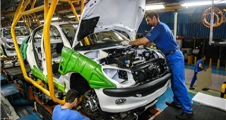 مصوبه جدید ایران خودرو برای قیمت‌گذاری پژو ۲۰۶ و سمند/ افزایش قیمت و حذف برخی امکانات