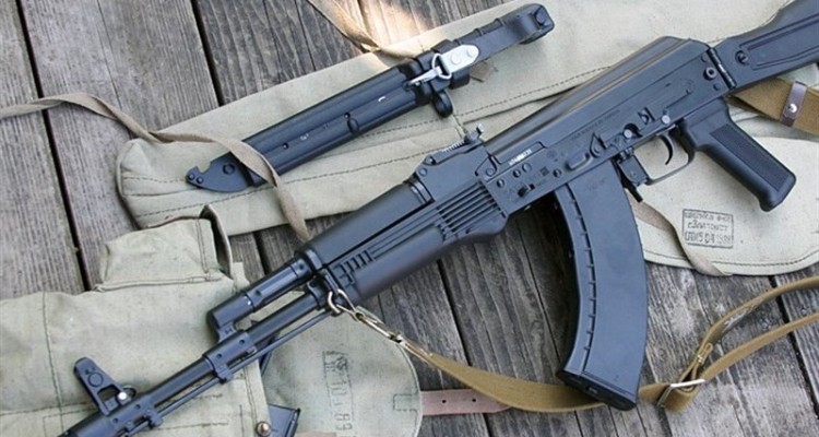 ایران از روسیه سلاح AK۱۰۳ خرید/ کلاشنیکف‌های جدید وارد کشور شد