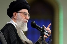 باید افراد خاطی در بحث حقوق های نجومی مجازات شوند/ تنها عزل و برکناری مسئولان کافی نیست/ نباید موضوع برداشت های غیر مجاز و حقوق های نجومی به فراموشی سپرده شود/ لزوم پیگیری مسئولین نسبت به پرداخت های غیرمتعارف