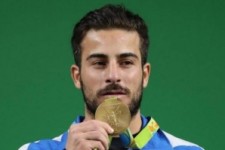 مسئولین کرمانشاه نخبه کشی می کنند/ گلایه هایم را به رهبری می گویم