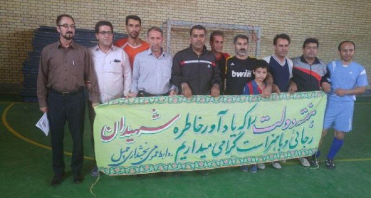 بهره برداری از 7 پروژه در بخش حمیل / برگزاری مسابقه فوتسال به مناسبت هفته دولت+عکس