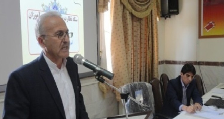 شاداب سازی آموزشگاه ها با اولویت نماز خانه ها در اسلام آباد غرب