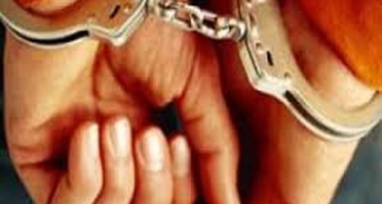 دستگیری یکی از مدیران دولتی به اتهام اخذ رشوه