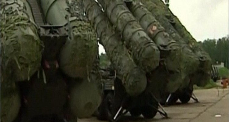 اینفوگرافیک/ قابلیت های سامانه اس۳۰۰ روسیه در سوریه