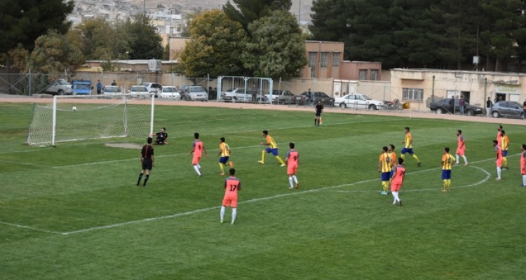 پیروزی تیم فوتبال شهید باقری اسلام آبادغرب مقابل شاهین مهر تهران