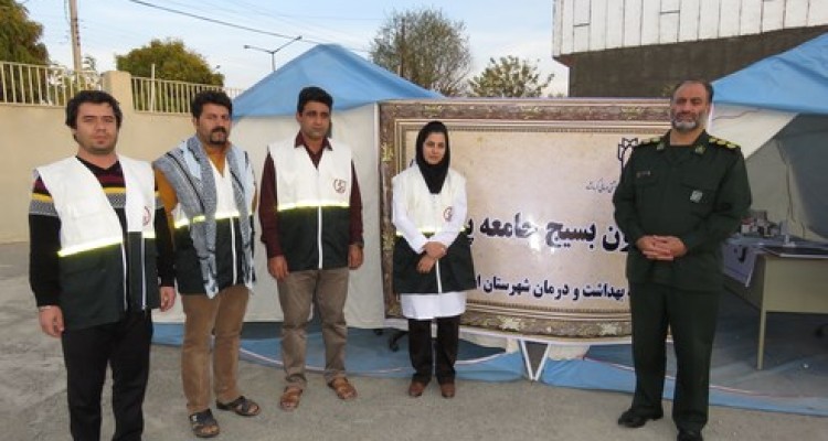 بازدید فرمانده سپاه شهرستان اسلام آبادغرب از مرکز بهداشتی درمانی حمیل