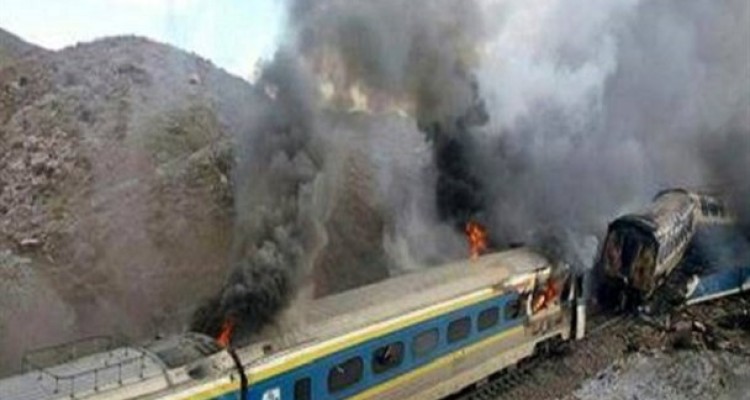 آخوندی استعفا که نکرد هیچ؛ نمک روی زخم مردم داغ دار پاشید/وزیر راه باید استعفا دهد/دولت همان قدر که پیگیر لغو سخنرانی مطهری بود پیگیر حادثه ریلی هم باشد