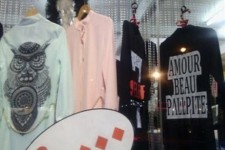 ترویج بی بندباری با مدلینگ های خیابانی/ ورود به شبکه مدلینگ با اراده خودتان، اما خروج از آن دست شما نیست/ اجبار به پوشش لباس های نامتعارف و تردد در خیابانهای تهران