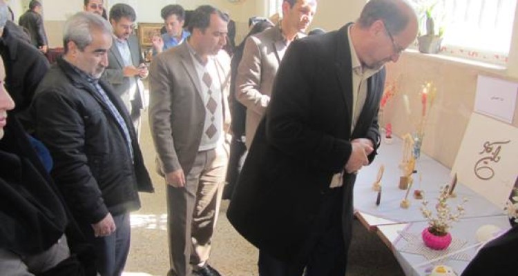 برپایی نمایشگاه معرفی دستاوردهای کمیته امداد اسلام آبادغرب+عکس