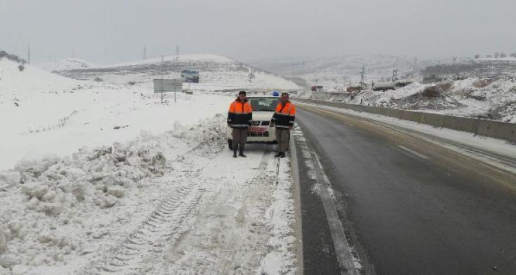 تمامی راههای مواصلاتی شهرستان اسلام آبادغرب باز و تردد روان درجریان است