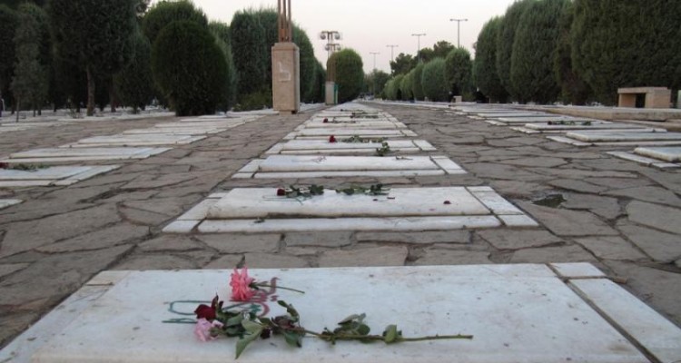 چرا انسان پس از مرگ حتما باید در خاک دفن شود؟