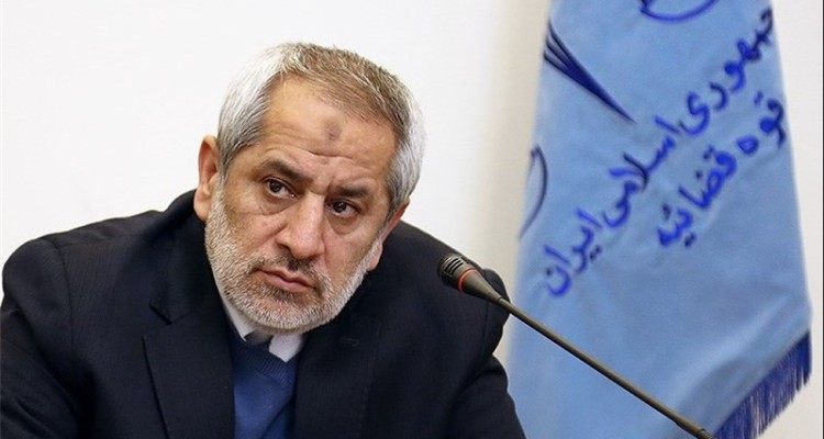 تأیید قرار تشدید تأمین متهمان بانک سرمایه توسط دادگاه / بازداشت 16 متهم ارزی/پرونده پلاسکو با هشت گروه کارشناسی پیگیری می‌شود