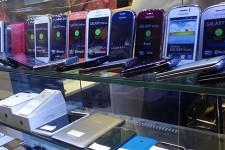 کلاهی که به نام گارانتی بر سر خریداران موبایل در ایران می‌رود! 