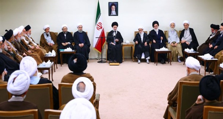 مردم باید اثر اقتصادمقاومتی را در زندگی ببینند؛اکنون اینگونه نیست/تبیین محکمات نظام اسلامی/گرایش به نمایش اشرافی‌گری از مشکلات امروز جامعه