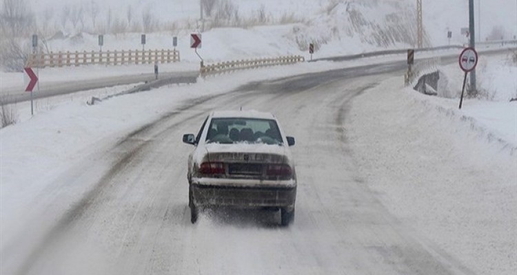 برف و باران در ۱۶ استان کشور / هراز بسته شد