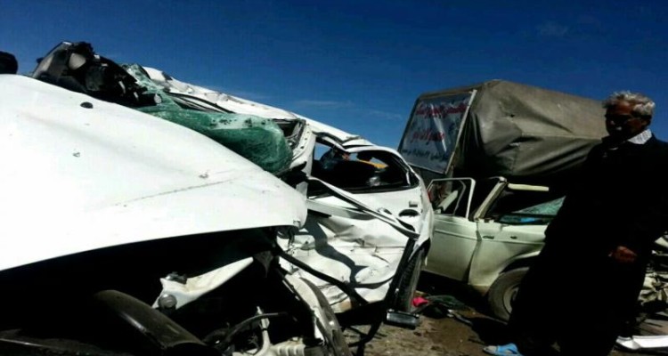 برخورد 206 با وانت پیکان در جاده حمیل-ایلام ۳ کشته برجای گذاشت + عکس