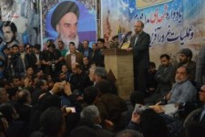 مدیریت پشت میزی و بخشنامه‌ای به سبک قجری به درد مردم نمی‌خورد/مثل بنی صدر که مردم را از مدیریت جنگ جدا کرد مردم را از مدیریت اقتصاد جدا کردند