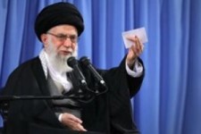 کاندیداها به مردم قول بدهند که برای بازکردن گره‌ها نگاهشان به بیرون از مرزها نباشد