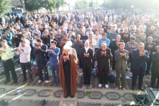 برپایی نماز عید فطر در اسلام آبادغرب+ تصاویر