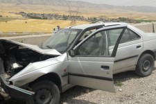 واژگونی پژو ۴۰۵ در محور کرمانشاه اسلام آبادغرب ۲ مصدوم برجای گذاشت+عکس