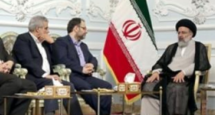 انتظار این حجم از تخریب از طرف آقای روحانی را نداشتم/ جمع شدن بخش عظیمی از نیروهای دلسوز انقلاب برکت این انتخابات بود/ دولت وادار شد صدای مردم را بشنود/ دستگاه قضا بدون مماشات با متخلفان انتخابات برخورد کند