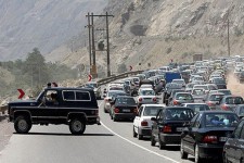 ترافیک نیمه سنگین هراز/مه گرفتگی و بارندگی در محورهای شرق تهران