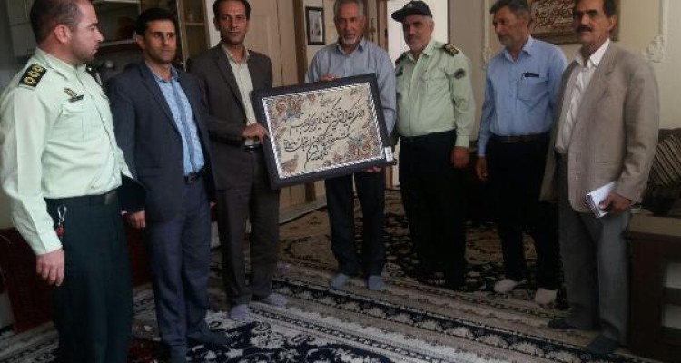 دیدار با خانواده شهدا و جانبازان مبارزه با موادمخدر در اسلام آبادغرب+عکس