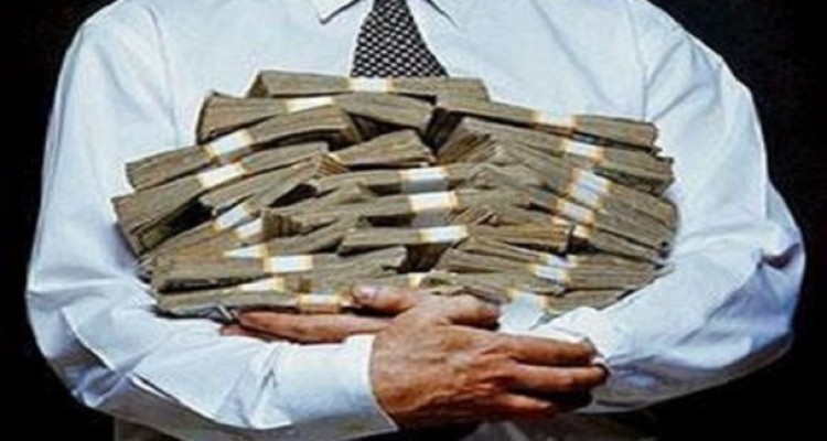 حقوق‌های نجومی برمی‌گردد؟