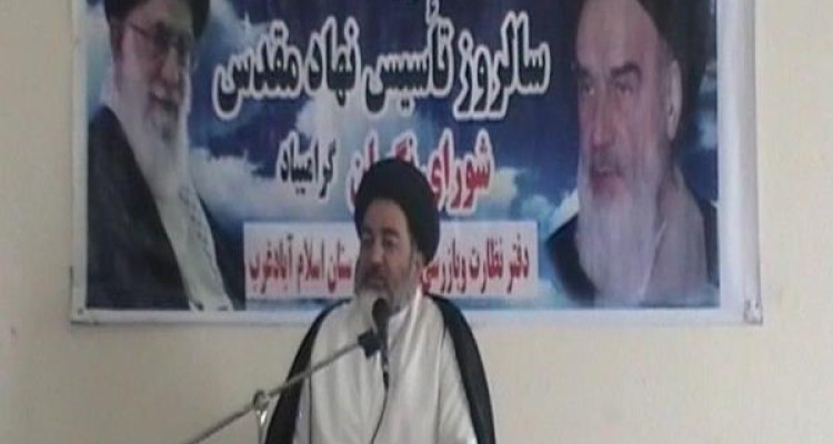 حضور اعضای شورای نگهبان اسلام آبادغرب و بخش حمیل در دفتر امام جمعه و مزار شهدا