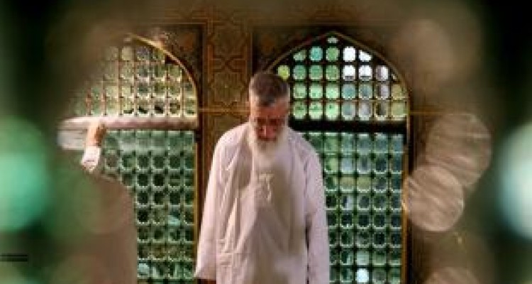 غبارروبی مضجع مطهر حضرت امام رضا (ع) با حضور رهبر انقلاب