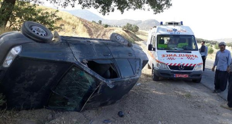 واژگونی خودرو پراید در جاده سوران اسلام آبادغرب+عکس