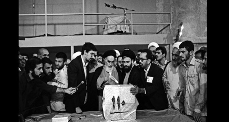  25 مرداد 1364 - چهارمین دوره انتخابات ریاست جمهوری در ایران /تصاویر