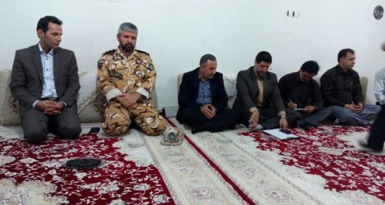 دیدارمسئولین اسلام آبادغرب با خانواده معظم آزادگان شهرستان +تصاویر