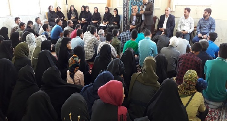 برگزاري همايش آموزشي اشتغال و خودكفايي برای 200 نفر از مددجويان+تصاویر