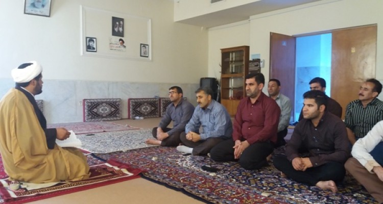 بازدید مدیر کمیته امداد شهرستان اسلام آبادغرب از کمیته امداد بخش حمیل